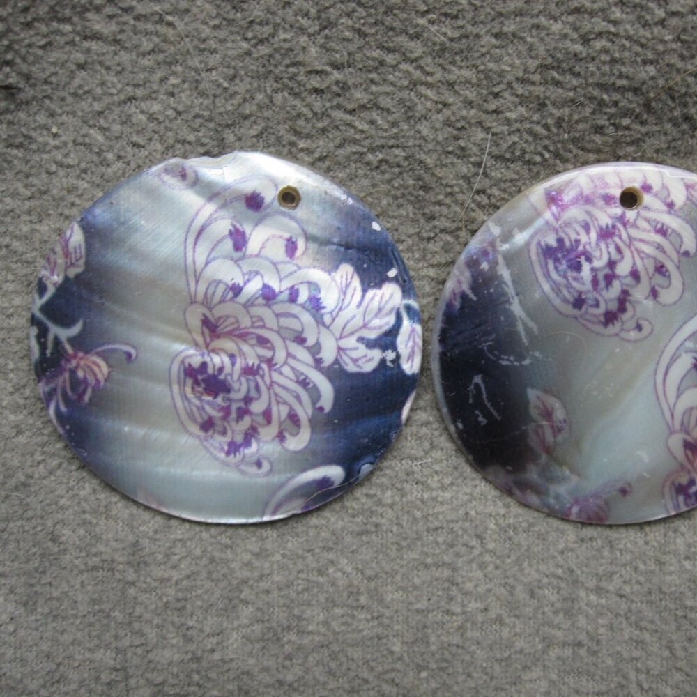 pair of Beautiful 2" Round Cut MOP Mother of Pearl with Flowers Design